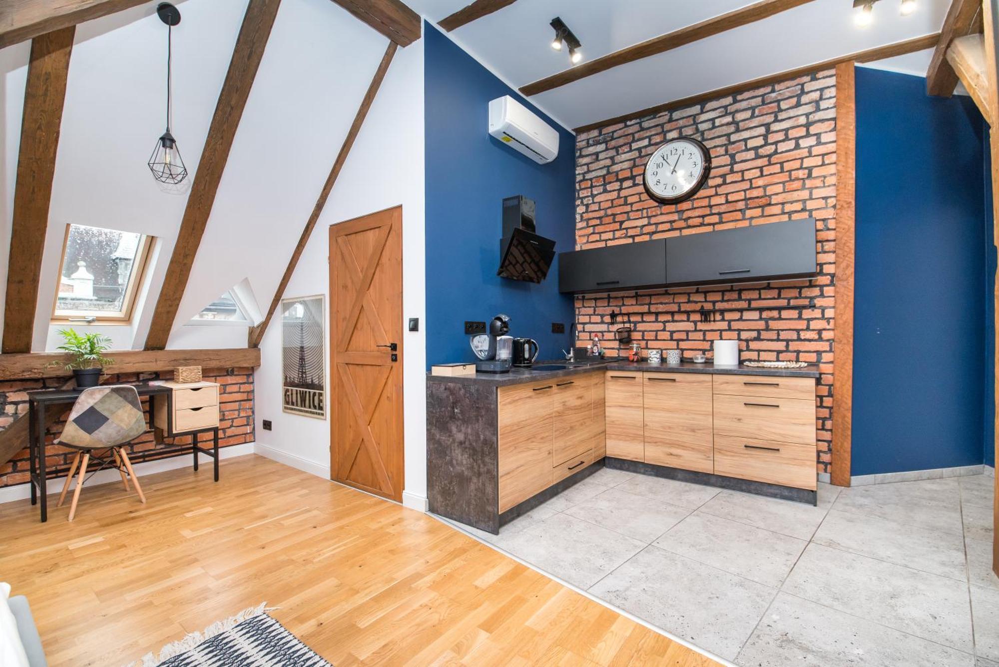 Przytulny Apartament Z Wieza Гливице Экстерьер фото