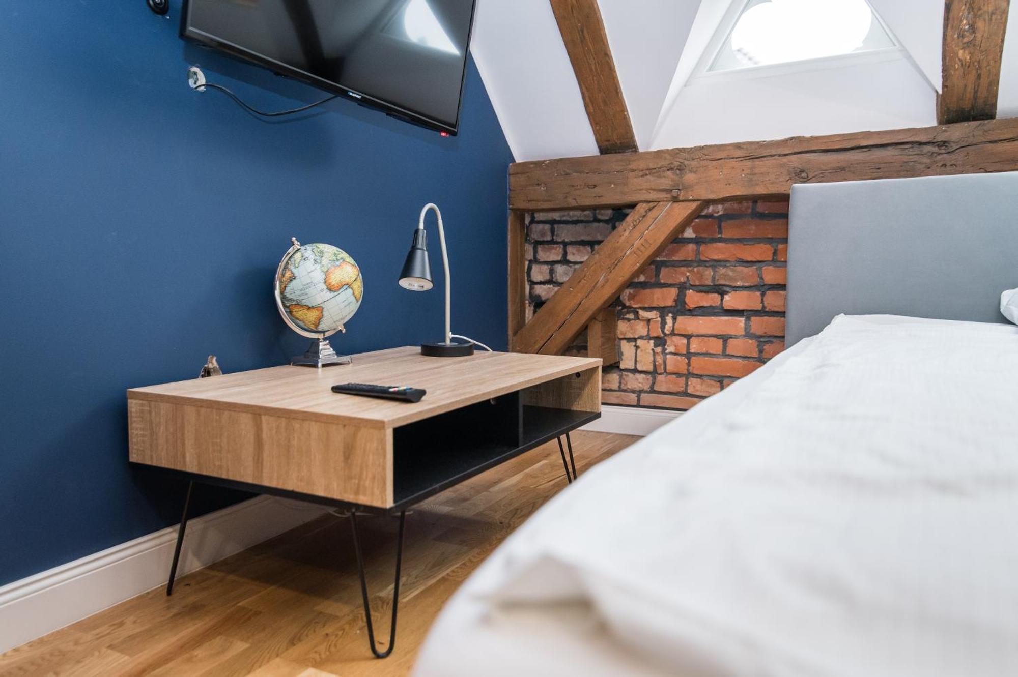 Przytulny Apartament Z Wieza Гливице Экстерьер фото