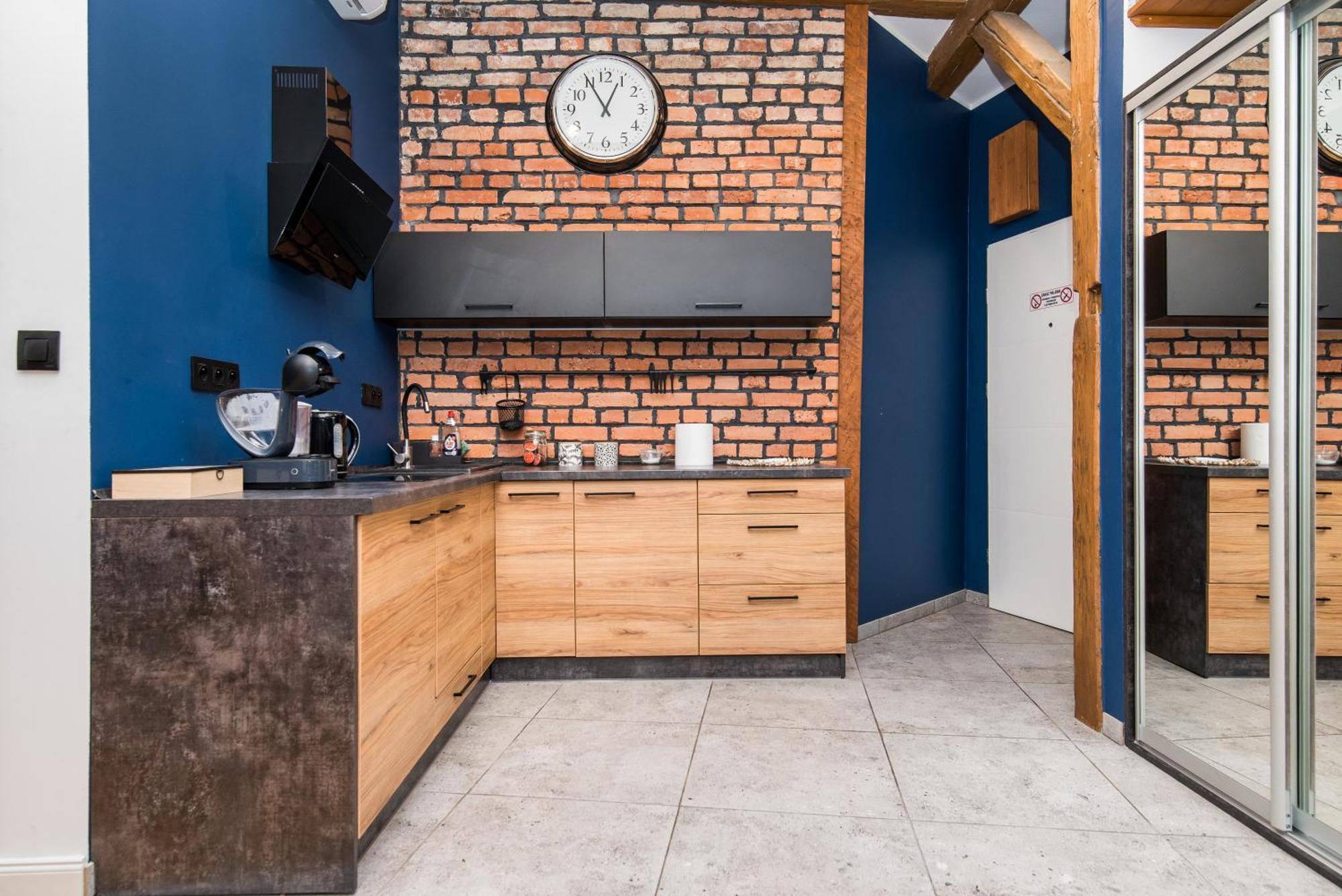 Przytulny Apartament Z Wieza Гливице Экстерьер фото