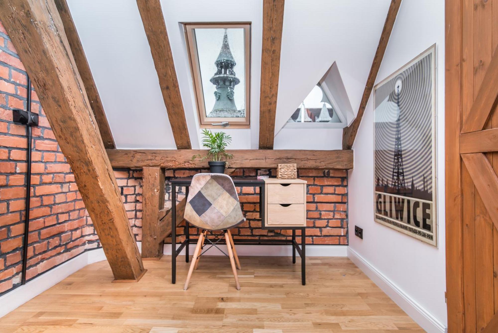 Przytulny Apartament Z Wieza Гливице Экстерьер фото